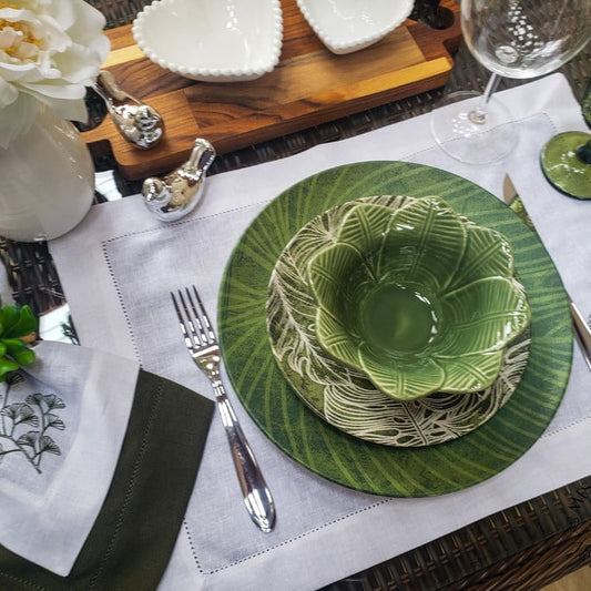 Brazilian Foliage Linen Napkins - Handmade Embroidery